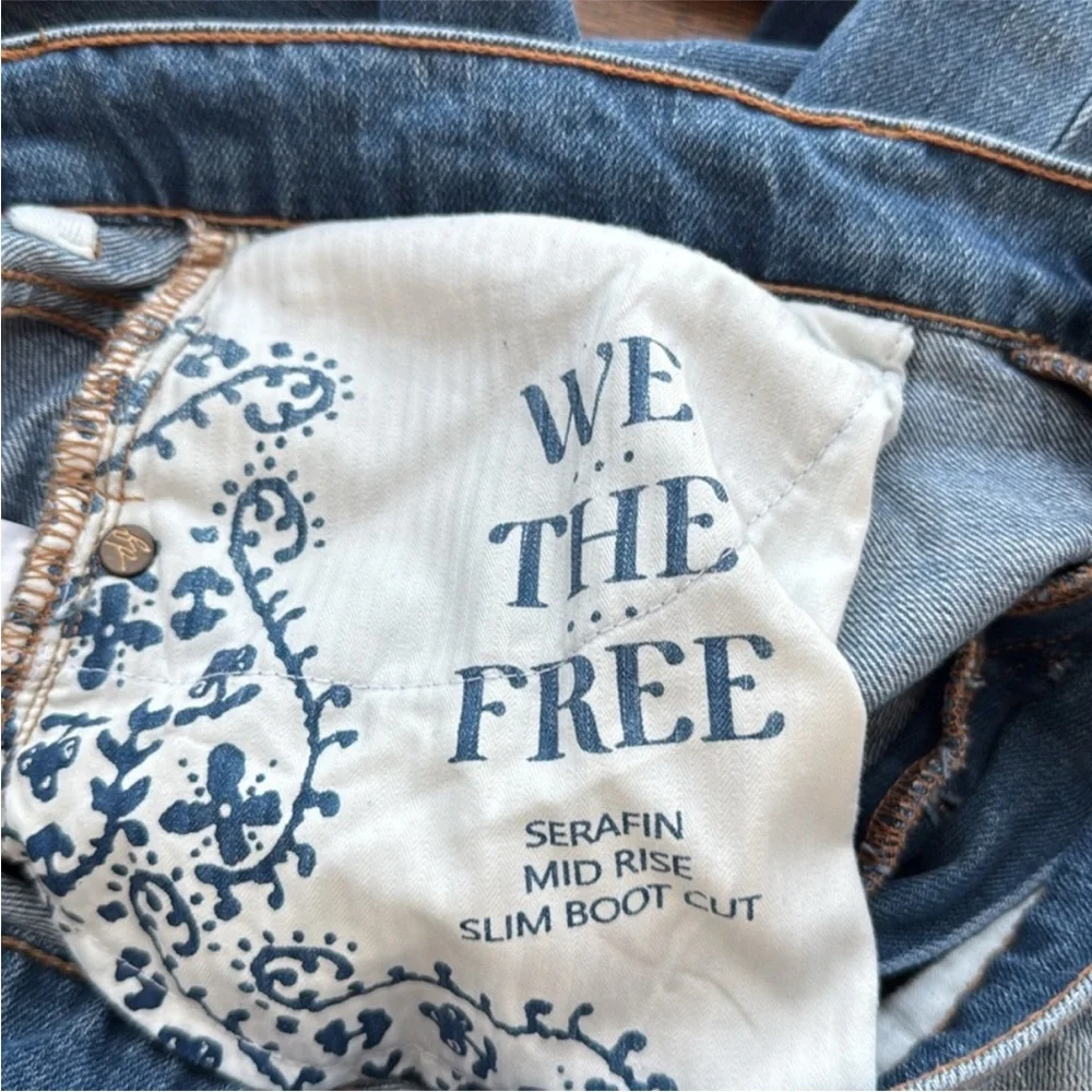 Free People. We The Free. Serafin High Rise Slim Bootcut Jeans. Size 30.